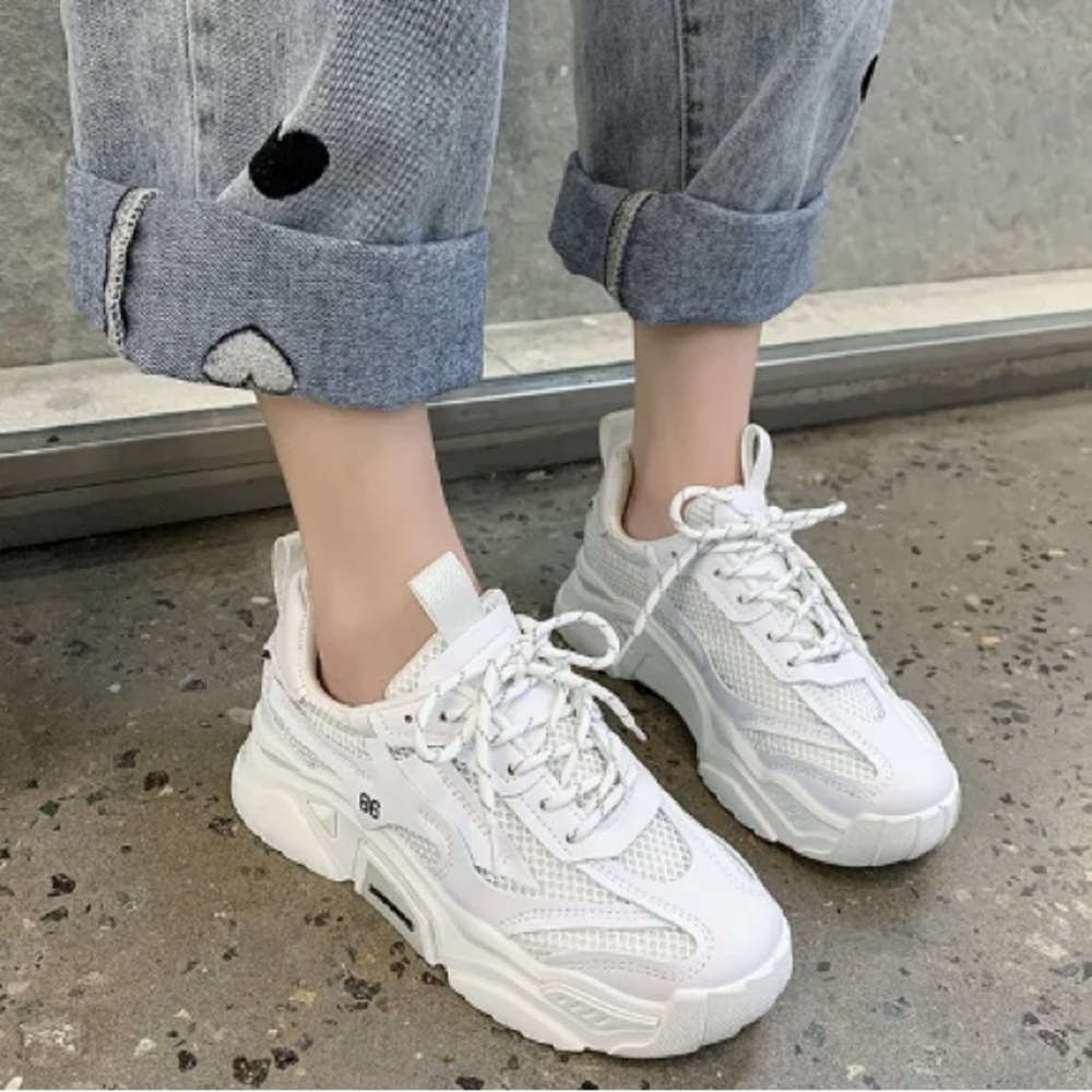 White Retro Chunky Sneakers with Thick Sole